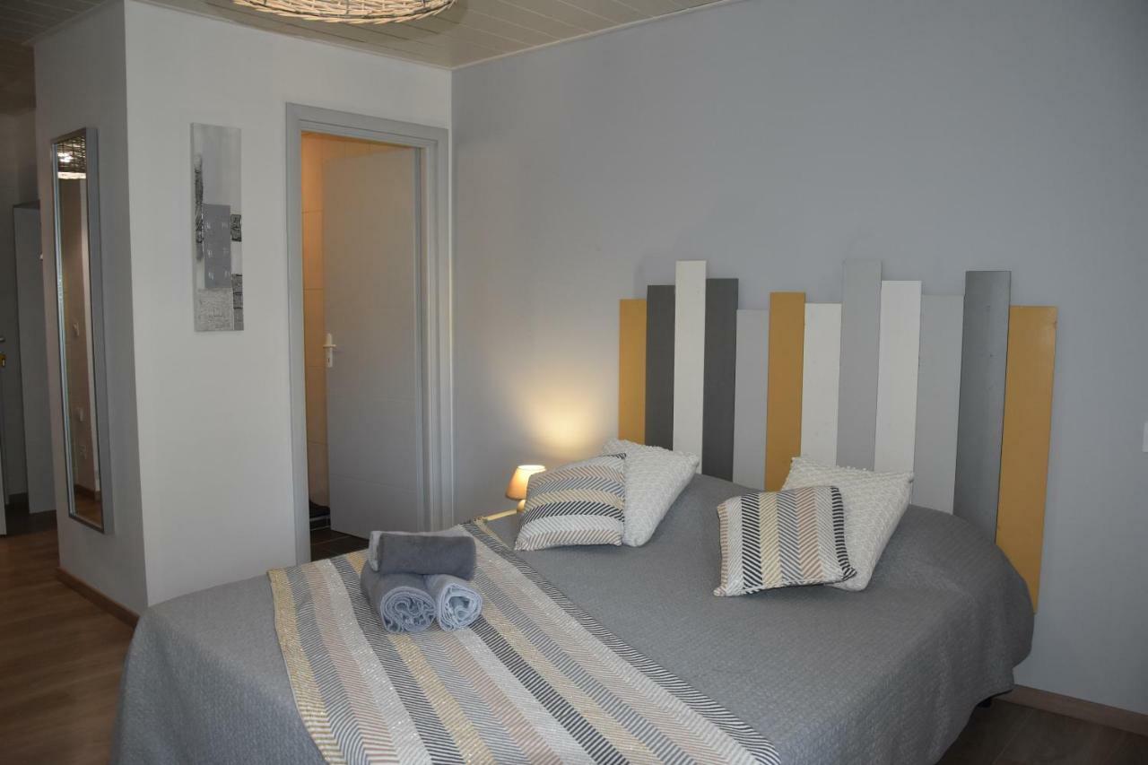 Domaine De Calbiac Bed & Breakfast Dolmayrac Bagian luar foto