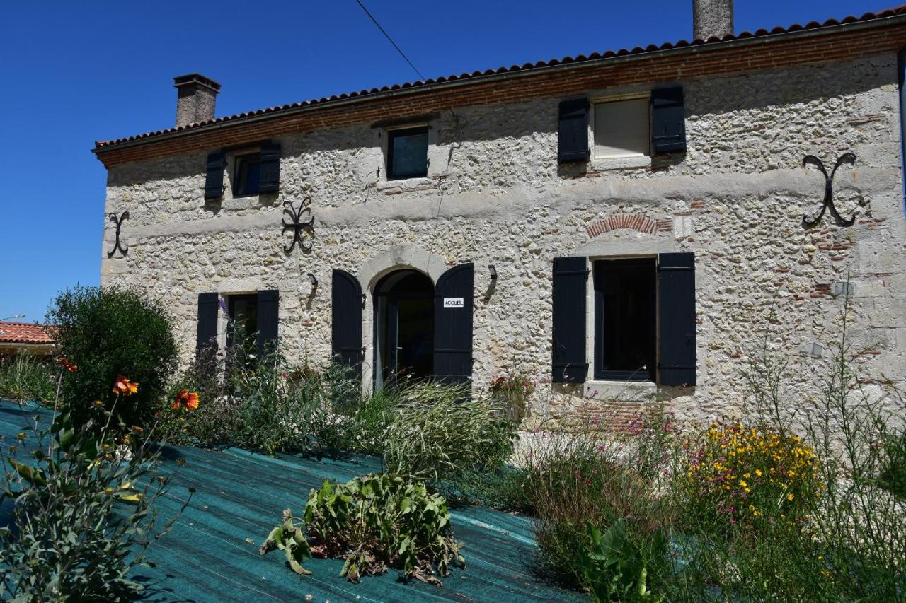 Domaine De Calbiac Bed & Breakfast Dolmayrac Bagian luar foto